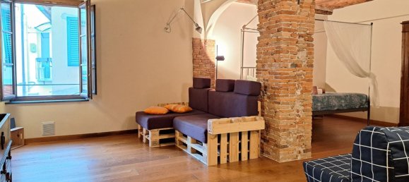2 rooms Apartment in Lucca, Italy No. 82932 6