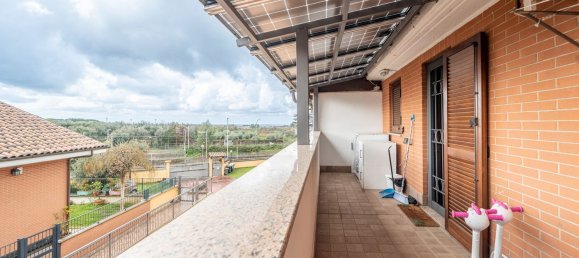 4 rooms House in Ciampino, Italy No. 17142 3