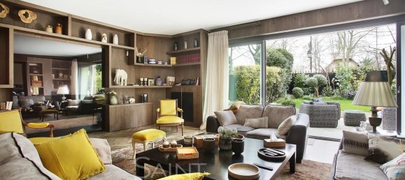 3 bedrooms Apartment in Paris, France No. 334951 3