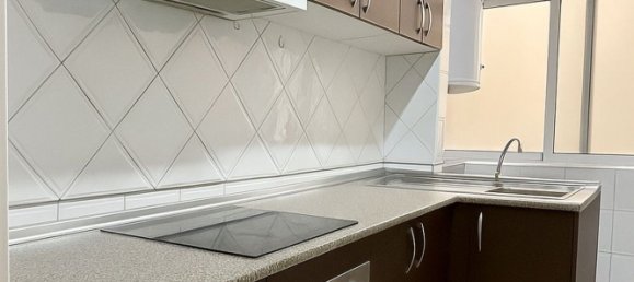 3 bedrooms Apartment in Alicante, Spain No. 190029 9