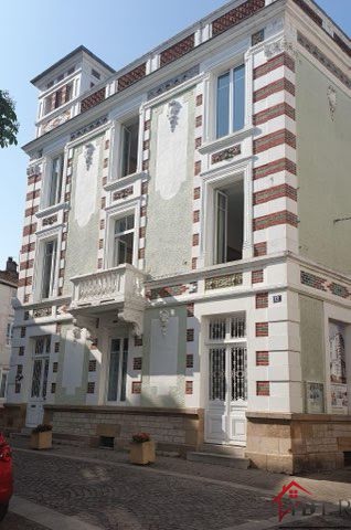 3 bedrooms House in Bourbonne-les-Bains, France No. 262810