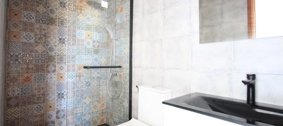 66m² Commercial property in Torres Vedras, Portugal No. 95560 6