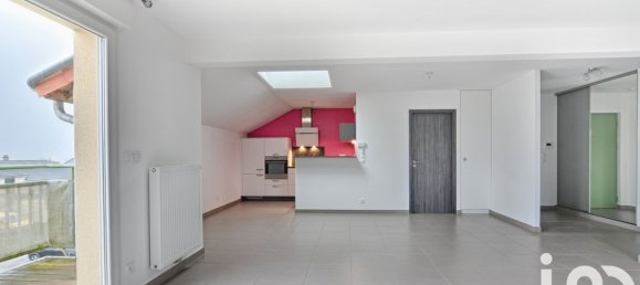 4-salle Appartement à Tressange, France No. 156979 3