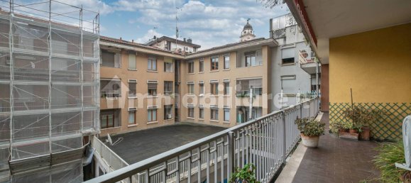 Квартира с 2 спальнями в Чинизелло Бальсамо, Италия № 316953 8