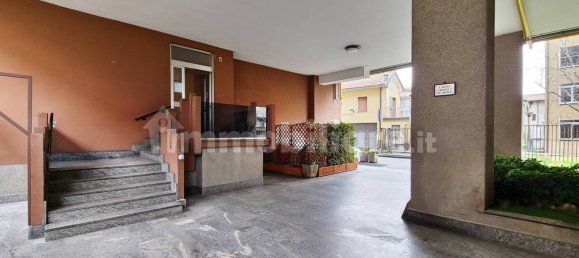 Квартира с 2 спальнями в Чинизелло Бальсамо, Италия № 316953 21