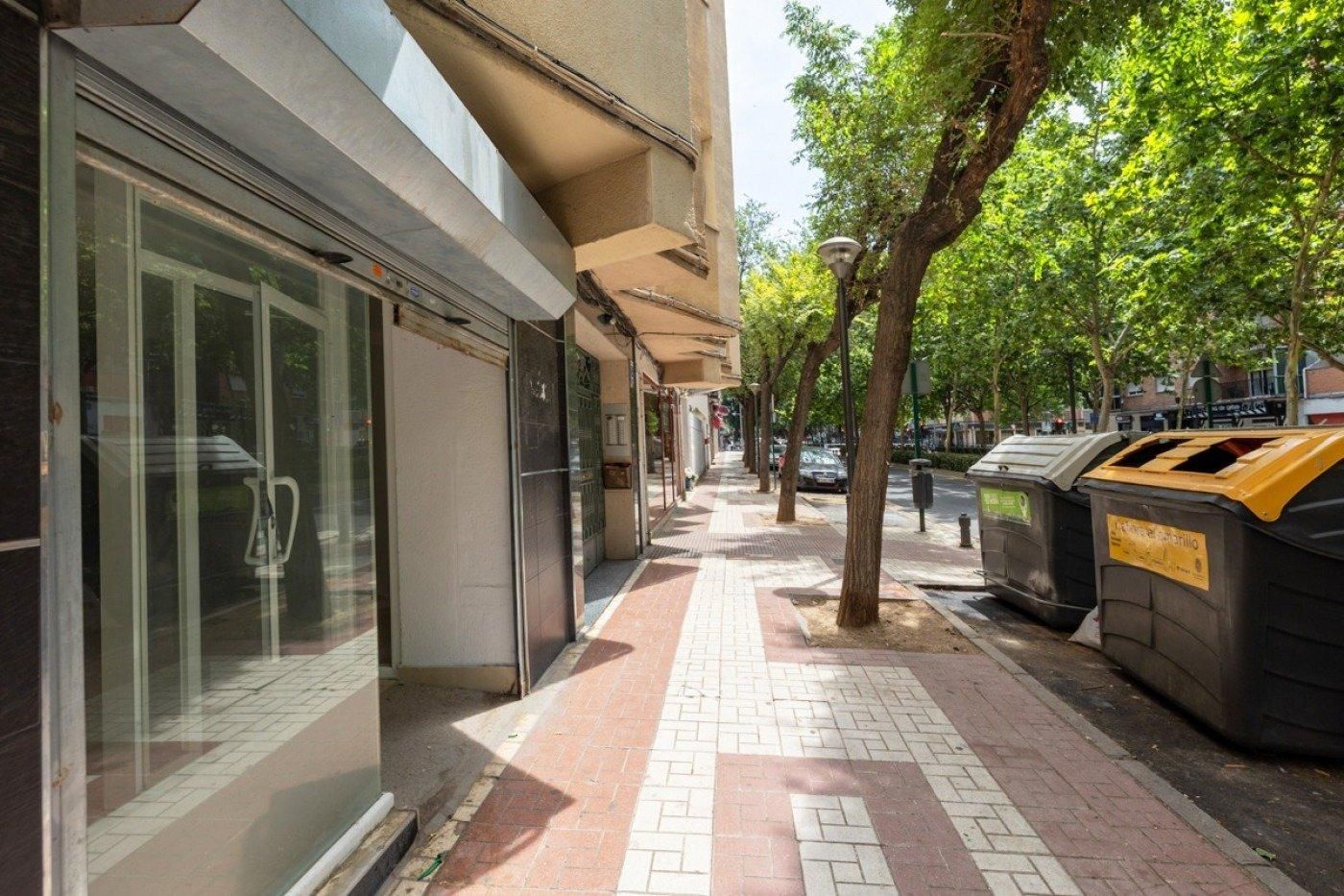 Propriété commerciale à Granada, Spain 51m² No. 205293