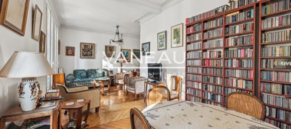 2 bedrooms Apartment in Paris, France No. 168425 5