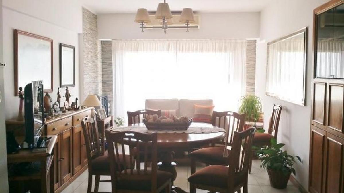 2 Schlafzimmer Wohnung in General San Martin, Argentina, Nr. 10871