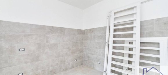 4 rooms Villa in Ciampino, Italy No. 24580 19