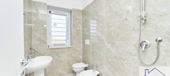 4 rooms Villa in Ciampino, Italy No. 24580 10