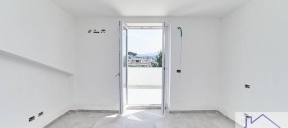 4 rooms Villa in Ciampino, Italy No. 24580 28