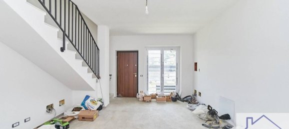 4 rooms Villa in Ciampino, Italy No. 24580 8