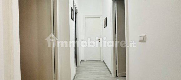 3 Schlafzimmer Wohnung in Rome, Italy, Nr. 308783 9