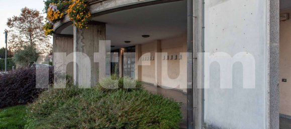 247m² Commercial property in Cassano Magnago, Italy No. 358638 24