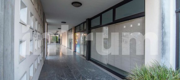 247m² Commercial property in Cassano Magnago, Italy No. 358638 21