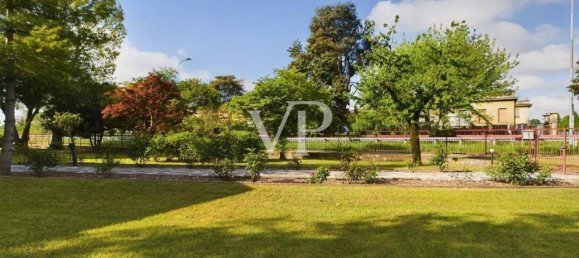 7-salle Villa à Codogno, Italy No. 19272 3