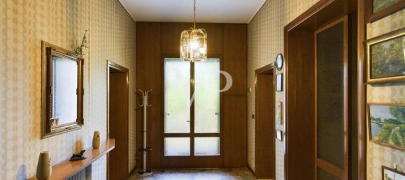 7-salle Villa à Codogno, Italy No. 19272 31