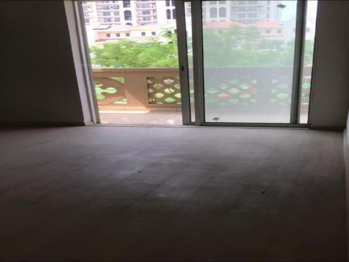 3 bedrooms House in Gurgaon, India No. 10144