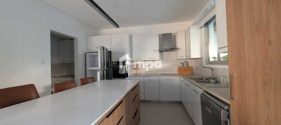 4 bedrooms Commercial property in Lakatamia, Cyprus No. 18639 3