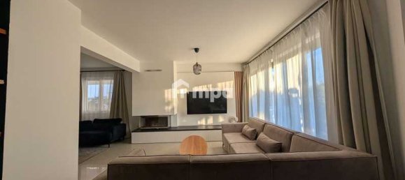 4 bedrooms Commercial property in Lakatamia, Cyprus No. 18639 5