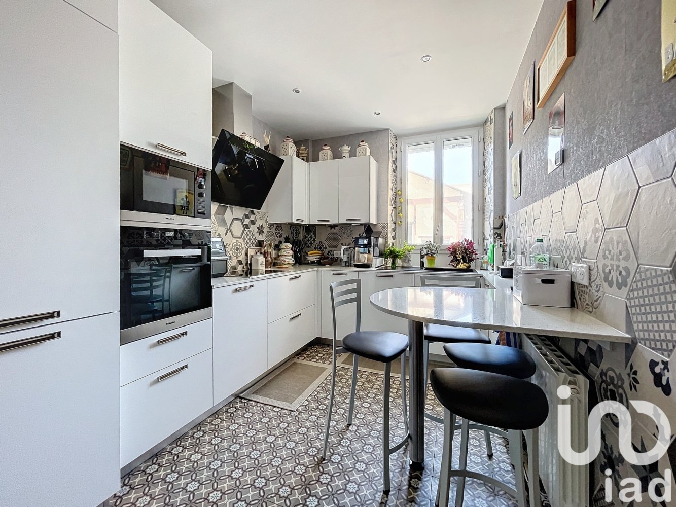 7 bedrooms Townhouse in Warmeriville, France No. 260966