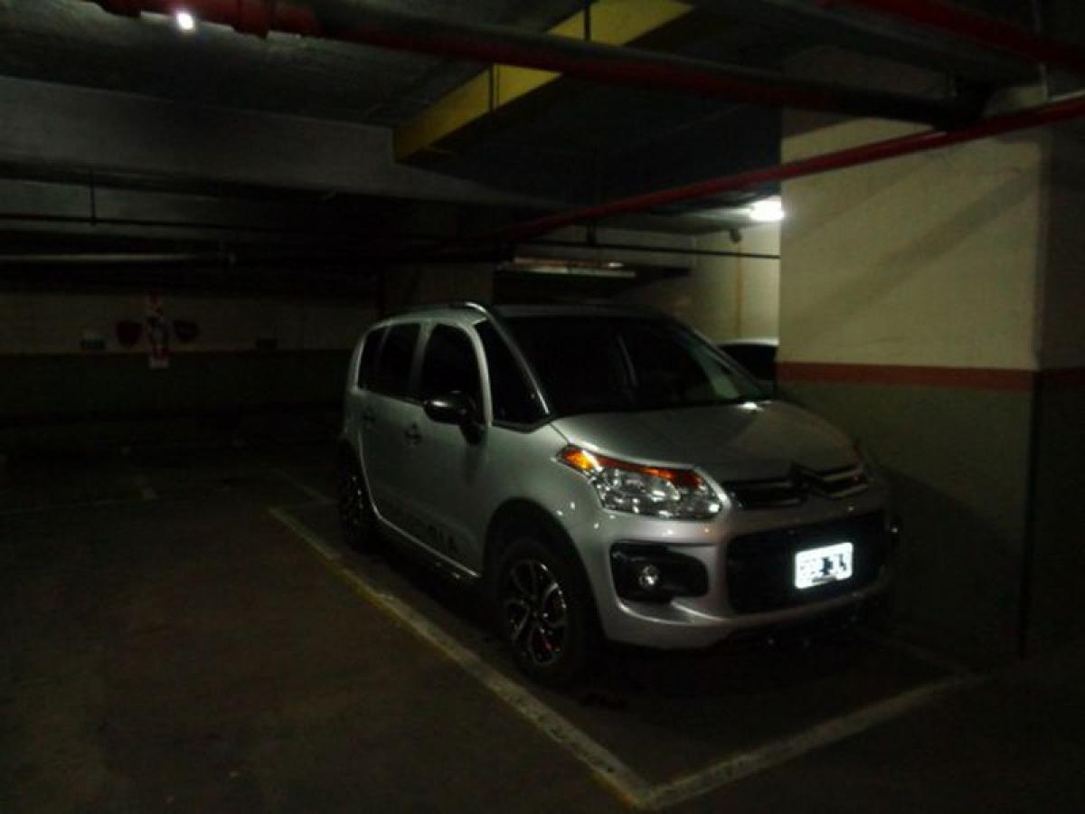 Almacén en Buenos Aires, Argentina No. 106480