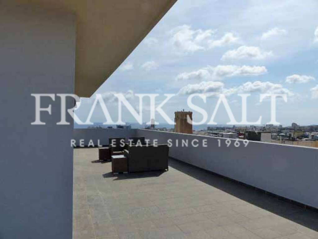 Apartamento T3 em Swieqi, Malta N.º 3412