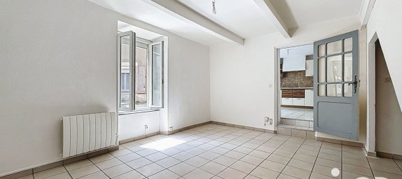 2 bedrooms House in Trebes, France No. 294507 2