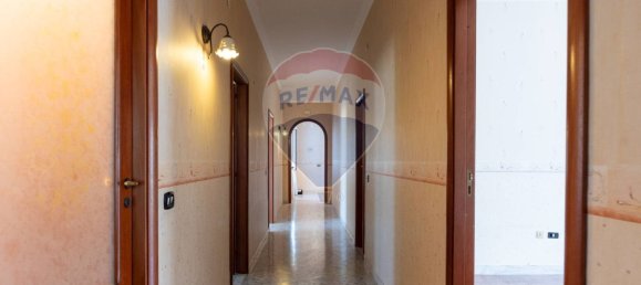 3-Zimmer Wohnung in Pozzuoli, Italy, Nr. 272629 12
