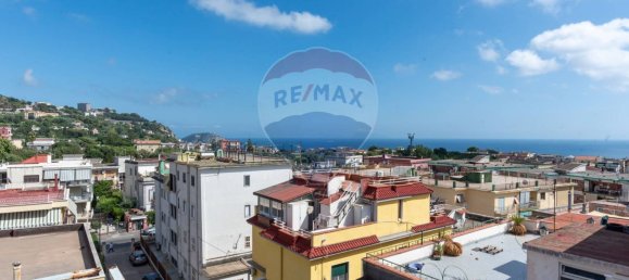 3-Zimmer Wohnung in Pozzuoli, Italy, Nr. 272629 2