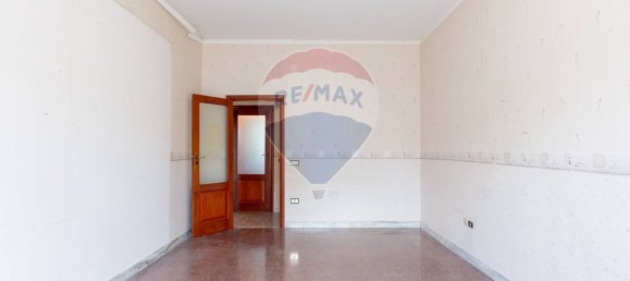 3-Zimmer Wohnung in Pozzuoli, Italy, Nr. 272629 10