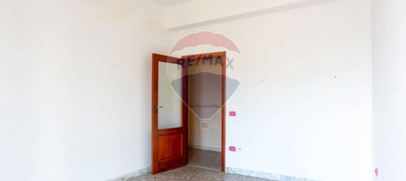 3-Zimmer Wohnung in Pozzuoli, Italy, Nr. 272629 5
