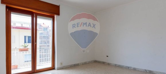 3-Zimmer Wohnung in Pozzuoli, Italy, Nr. 272629 13