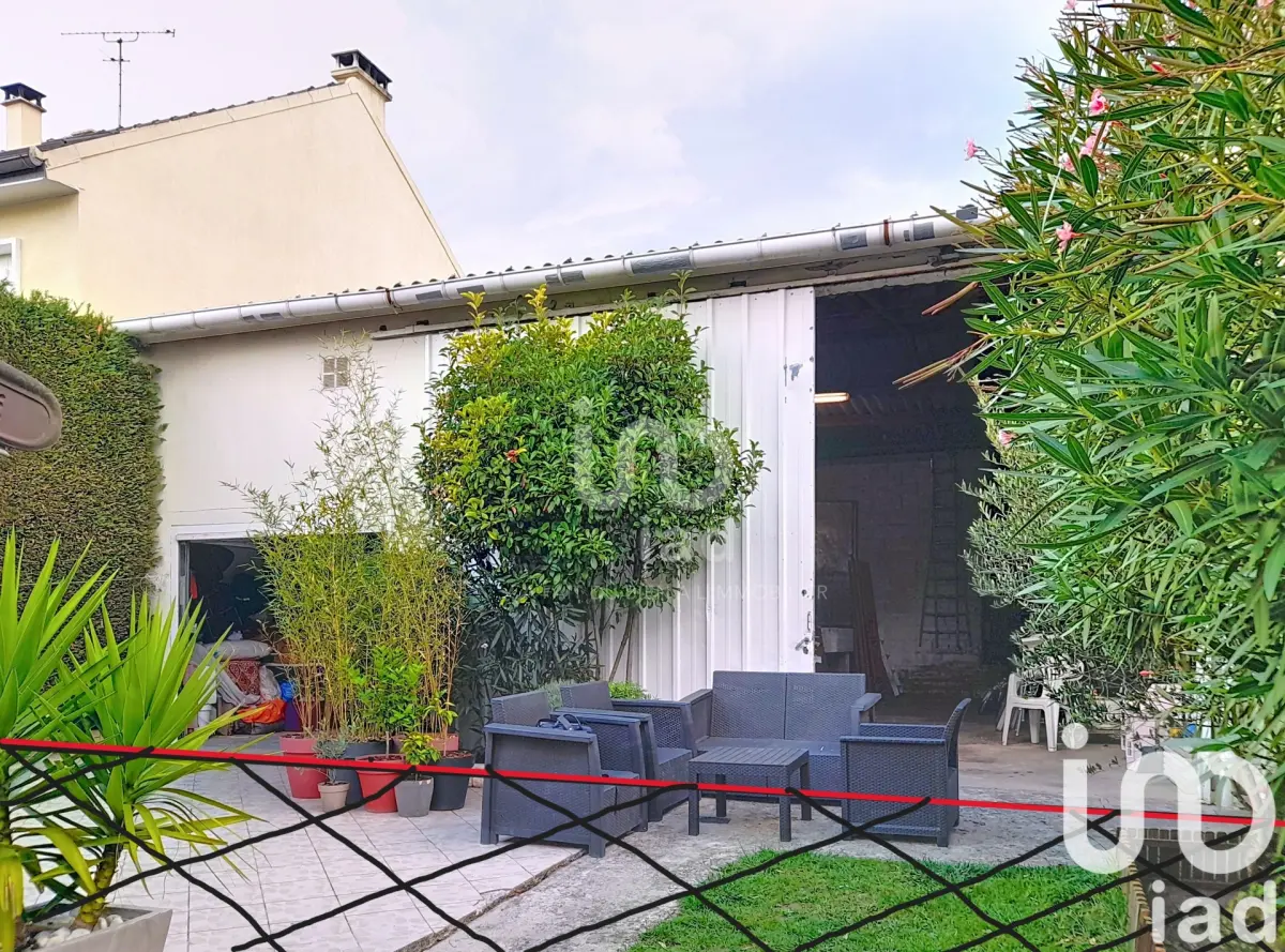  قطعة أرض في Rosny-sous-Bois, France 160متر مربع رقم 324097