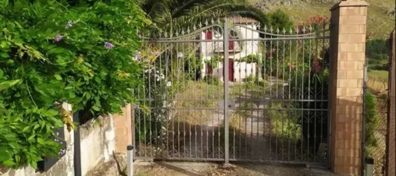 Studio in Belmonte Mezzagno, Italy No. 174150 2