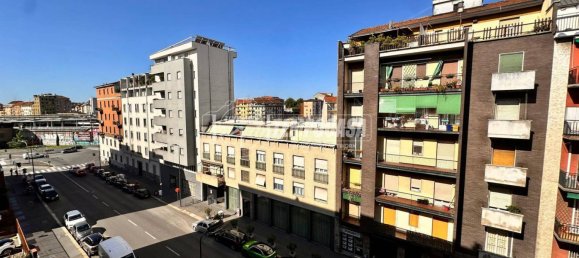 2 Schlafzimmer Wohnung in Milan, Italy, Nr. 304584 23