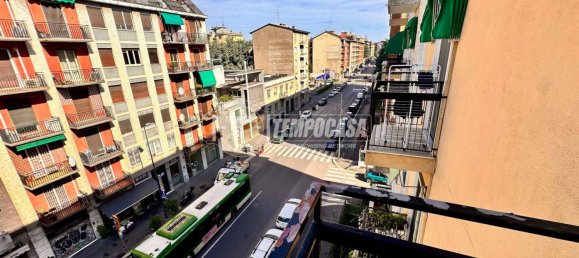 2 Schlafzimmer Wohnung in Milan, Italy, Nr. 304584 22