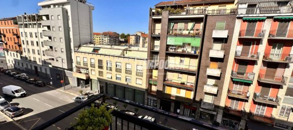 2 Schlafzimmer Wohnung in Milan, Italy, Nr. 304584 24