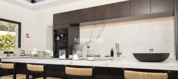 3 Schlafzimmer Villa in Marbella, Spain, Nr. 73286 47