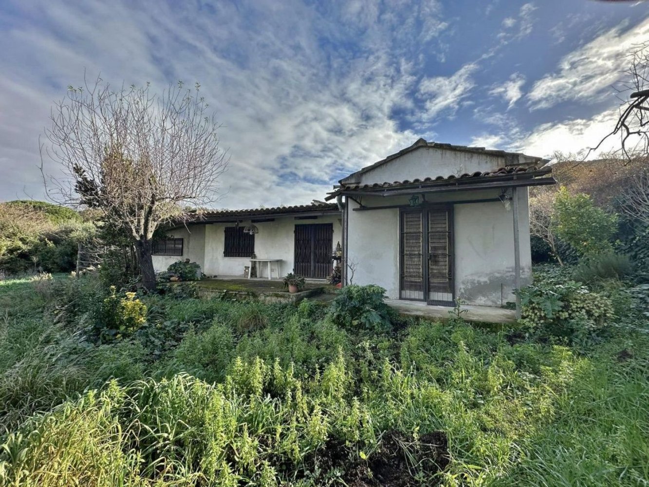 10 rooms House in Gavorrano, Italy No. 141323