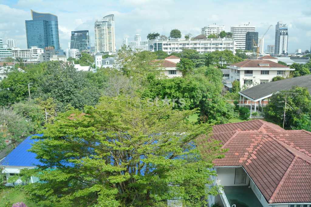 3 bedrooms Condo in Bangkok, Thailand No. 7569