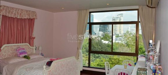 3 bedrooms Condo in Bangkok, Thailand No. 7569 7