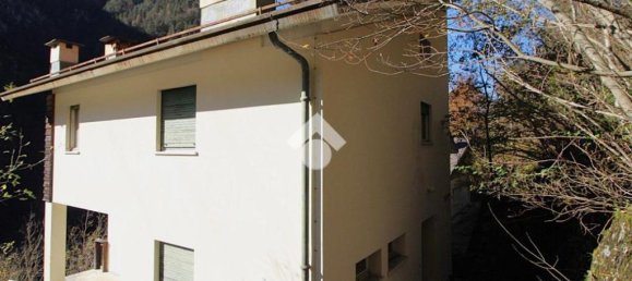 6 bedrooms House in Val di Zoldo, Italy No. 58801 3