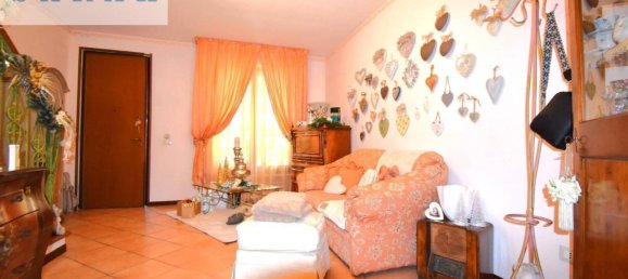 6-salle Maison à Viareggio, Italy No. 32705 8