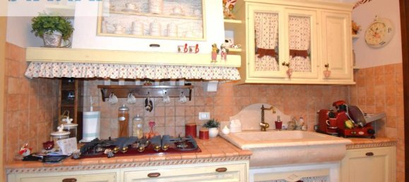 6-salle Maison à Viareggio, Italy No. 32705 9