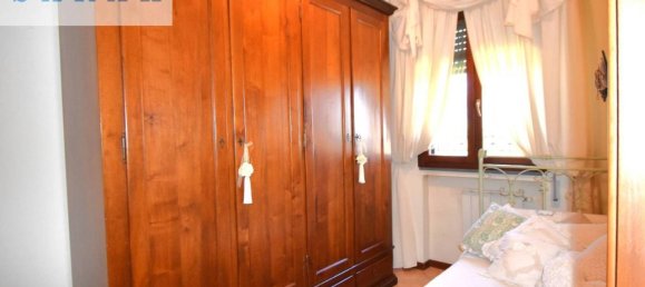 6-salle Maison à Viareggio, Italy No. 32705 32