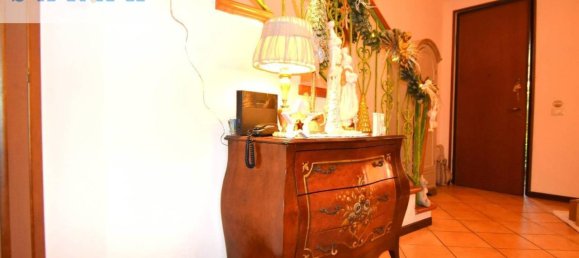 6-salle Maison à Viareggio, Italy No. 32705 13