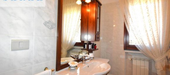 6-salle Maison à Viareggio, Italy No. 32705 28