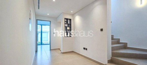 Villa de 5 dormitorios en Tilal Al Ghaf, UAE No. 99359 22