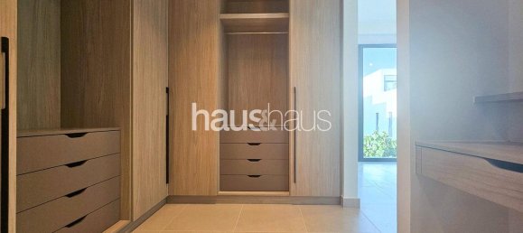 Villa de 5 dormitorios en Tilal Al Ghaf, UAE No. 99359 12